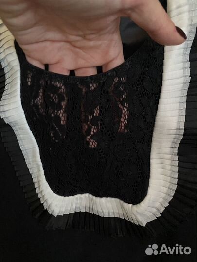 Кружевное платье в стиле Maje