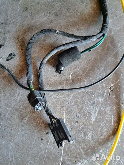 Проводка двери передний правый Mercedes W210