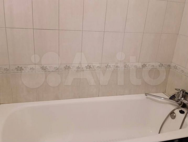 1-к. квартира, 42 м², 1/17 эт.