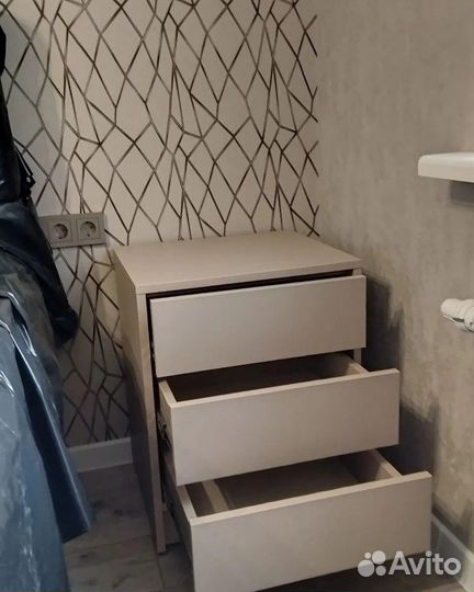 Тумба с ящиками