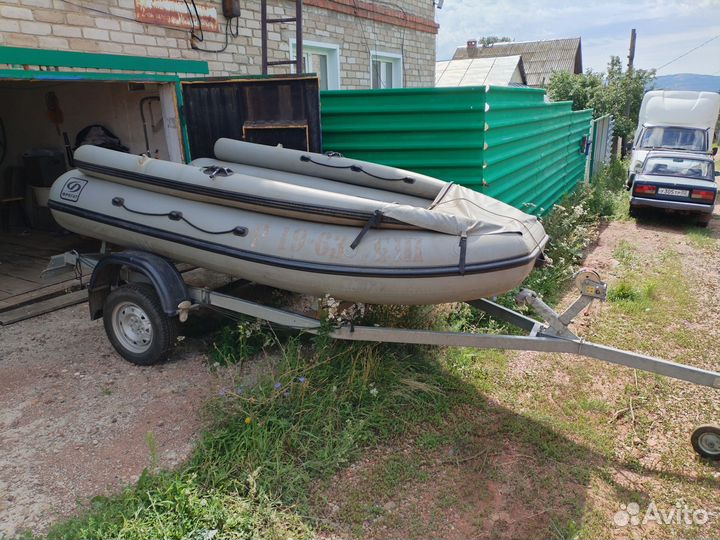 Моторная лодка