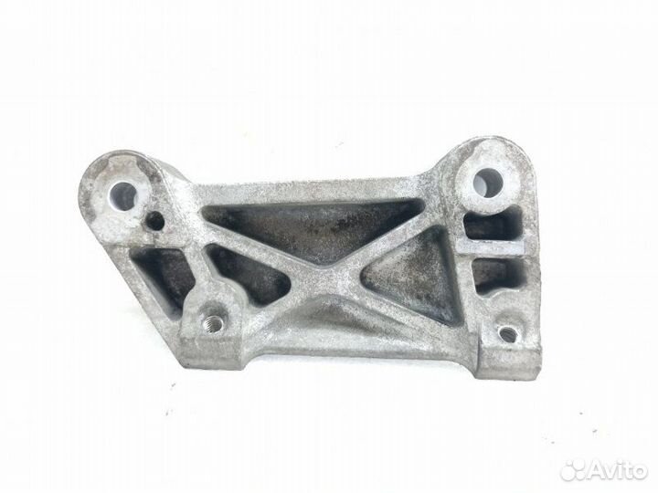 Кронштейн двигателя Honda Stepwgn RG1 2.0 K20 2007