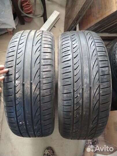 Hankook Ventus ME01 K114 215/55 R17