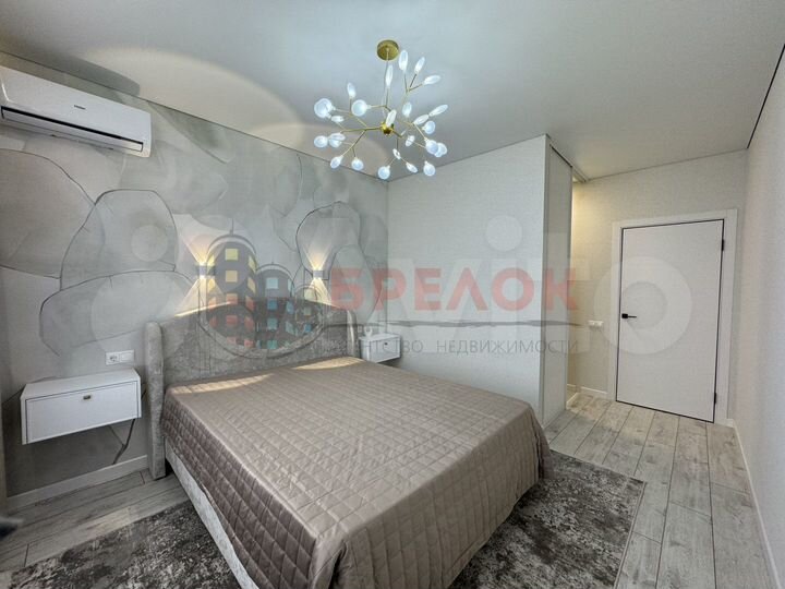 3-к. квартира, 90 м², 8/24 эт.