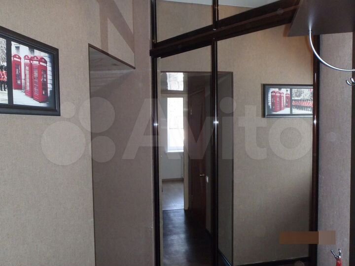 1-к. квартира, 42 м², 1/5 эт.