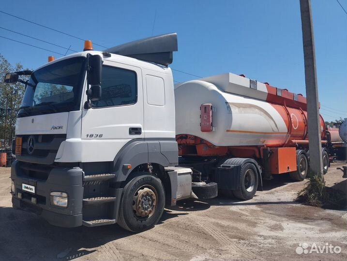 Mercedes-Benz Axor 1836 с полуприцепом, 2012