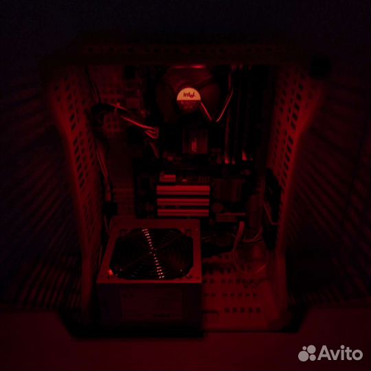 Компьютер RED