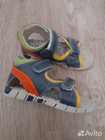 Сандалии детские