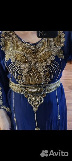 Вечернее платье