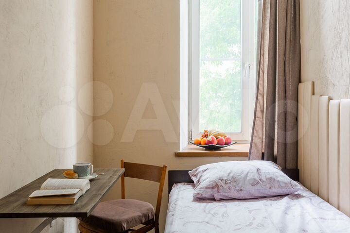 Комната 17 м² в > 9-к., 2/4 эт.