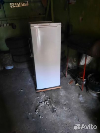 Холодильник маленький