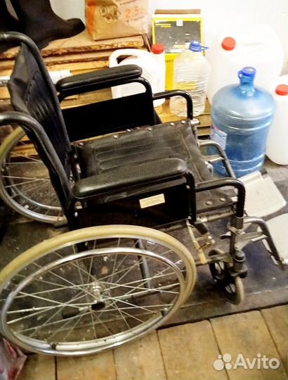 Инвалидная коляска