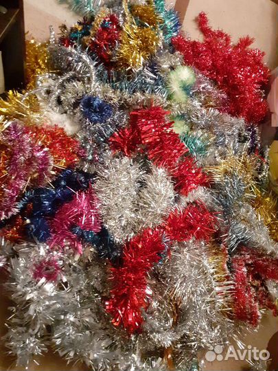 К новогоднему празднику-разное