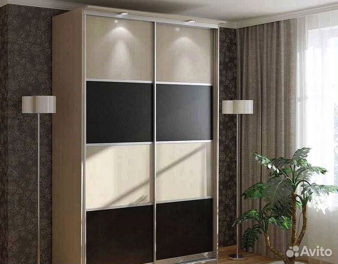 Шкаф купе с зеркалом