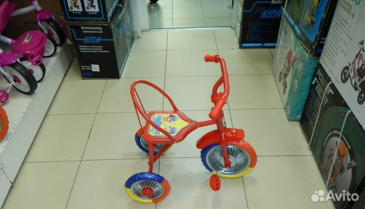 Детский трехколесный велосипед