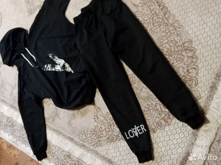 Спортивный костюм женский