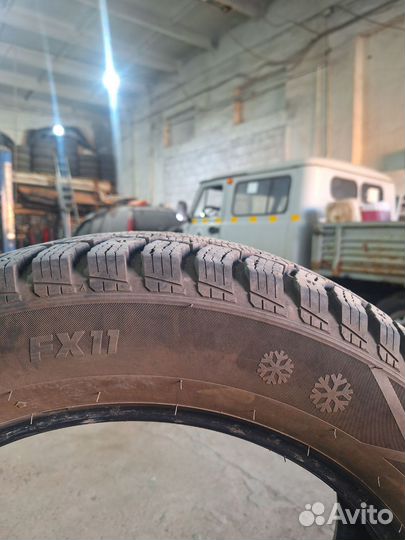 RoadX RXFrost FX11 215/60 R17