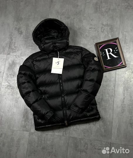 Зимние куртки Moncler