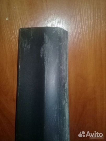 Молдинг двери передний правый Mazda