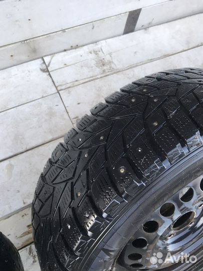 R16 Dunlop Bb490 215/65, PCD 5x114.3 DIA 57.3