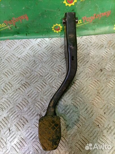 Педаль тормоза Volkswagen Passat B5 универсал 1.8