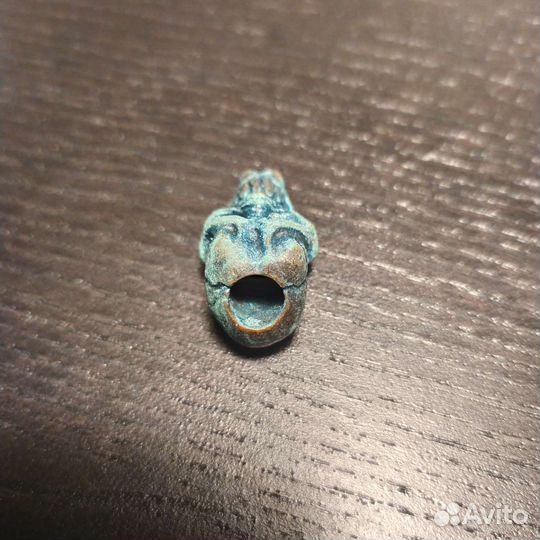 Темлячная бусина череп