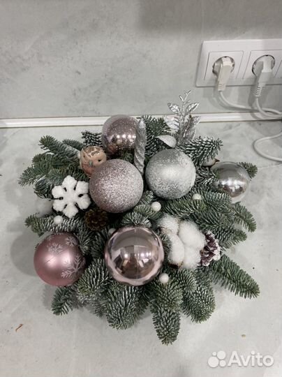 Новогодняя композиция из ели нобилиса