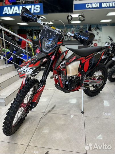 Мотоцикл ZM rocker S 8л