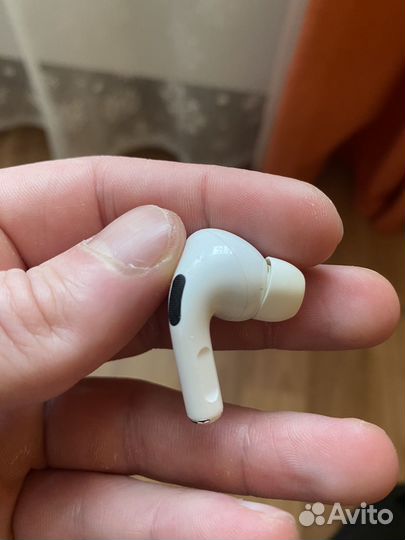 Наушники apple airpods pro правый