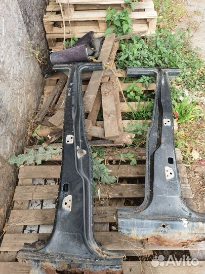 Стойка кузова центральная Mercedes w163 ml320