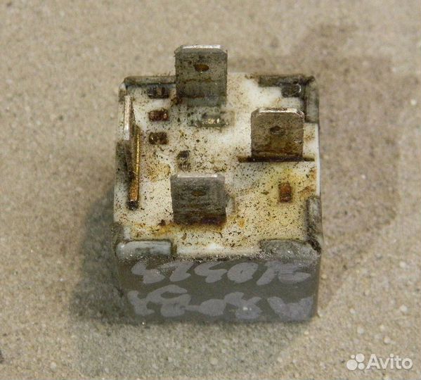 Реле вентилятора 214 Audi 80 B3