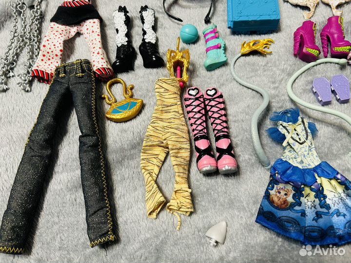 Аксессуары и одежда для кукол Монстер Хай