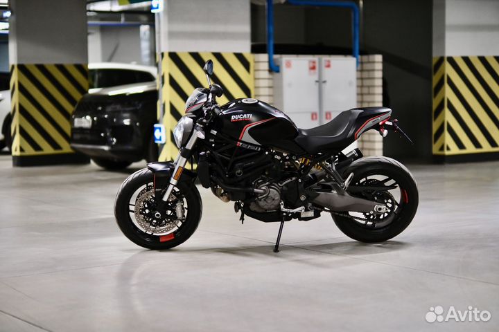 Ducati monster