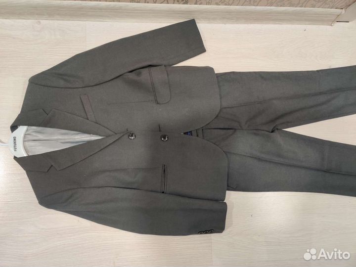 Школьная форма серая