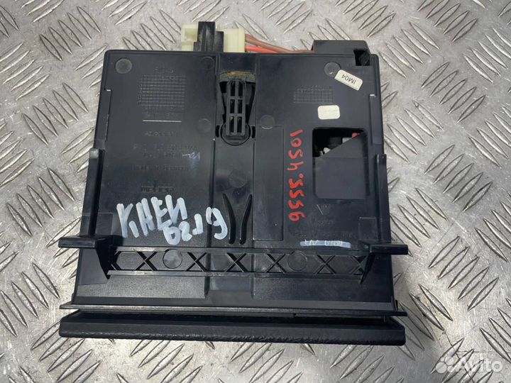 Б/У Пепельница передняя Porsche Cayenne#002