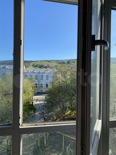 2-к. квартира, 121 м², 4/6 эт.