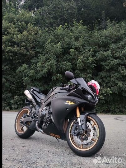 Yamaha yzf r1