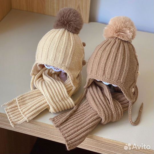 Шапка с шарфом