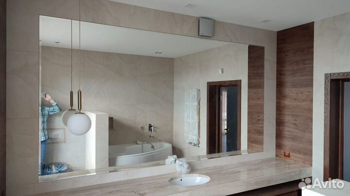 Большое зеркало на стену (зеркальное панно)