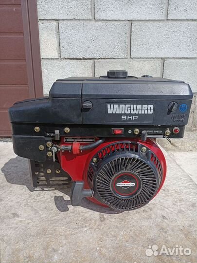 Двигатель бензиновый 4 х тактный