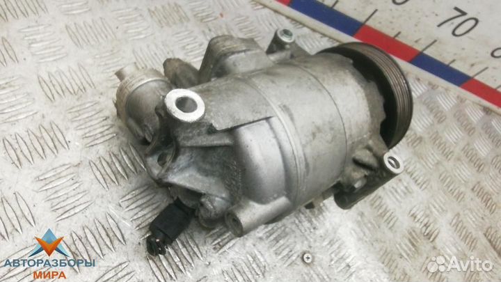 Компрессор кондиционера Volkswagen Passat B7 2012