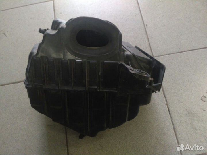 Корпус воздушного фильтра Renault Megane 3 EZ0/1