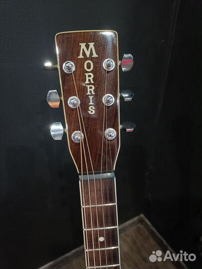 Акустическая гитара