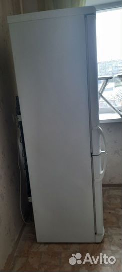 Продам холодильник рабочий