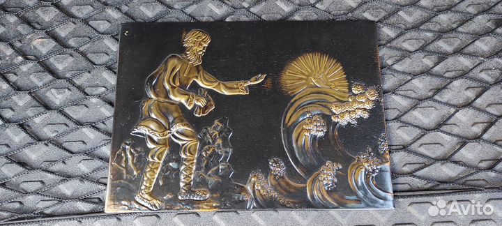 Пано и картины из дерева и жести