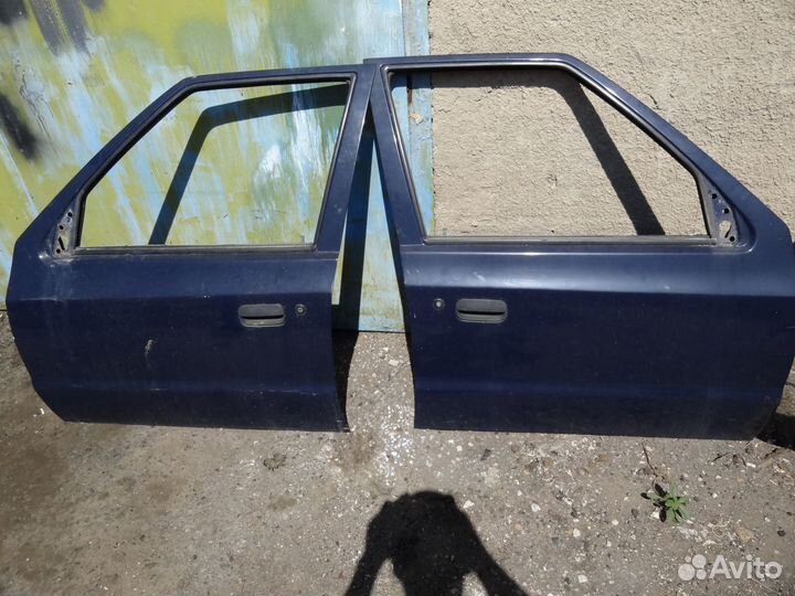 Шкода фелиция 1997 года двери