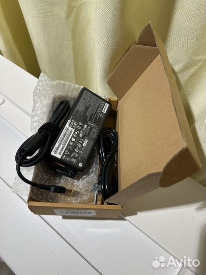 Зарядное устройство для компьютера Lenovo