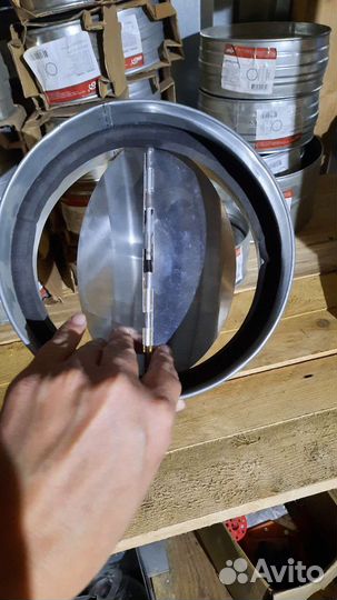 Обратный клапан (бабочка)