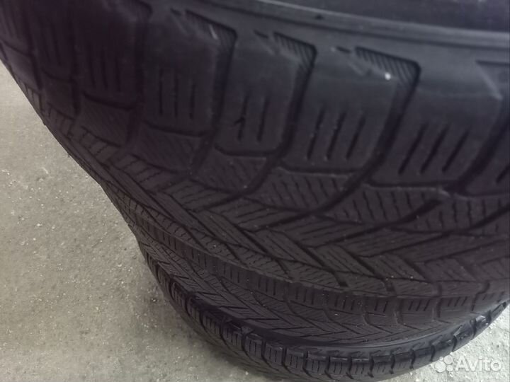 Michelin Agilis X-Ice North 235/55 R20 102H