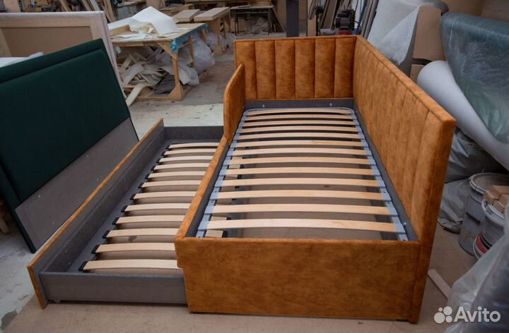 Кровать детская с матрасом с ящиками